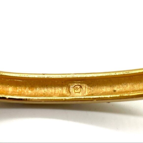 Swarovski Cuff in Gold tone w/Swarovski Crystals - Picture 3 of 6